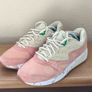 Saucony Grid 8000 Shrimp Scampi 9
